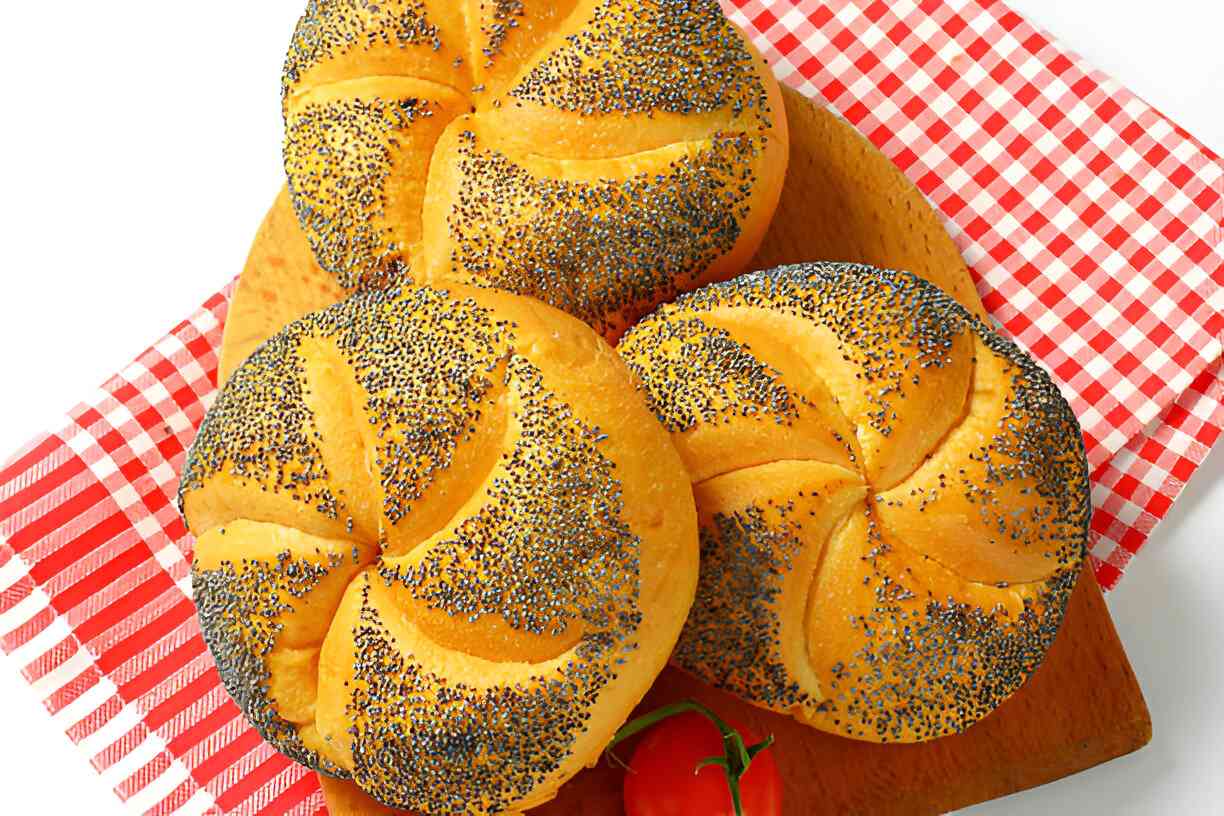 Kaiser Rolls Recipe (Soft Inside, Crispy Outside)